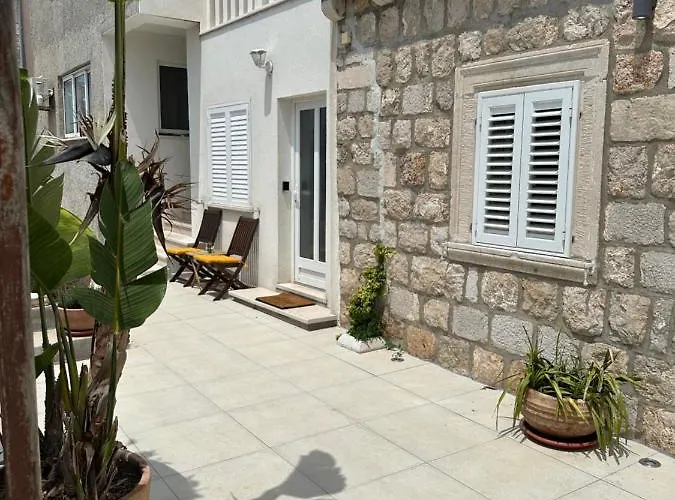 Vendégház Lomara 3*