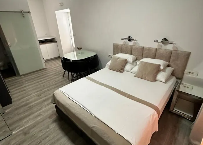 罗马拉公寓 招待所