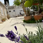 Lomara Gostinjska kuća 3*