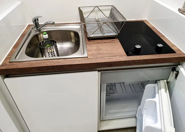 Lomara Affittacamere 3*